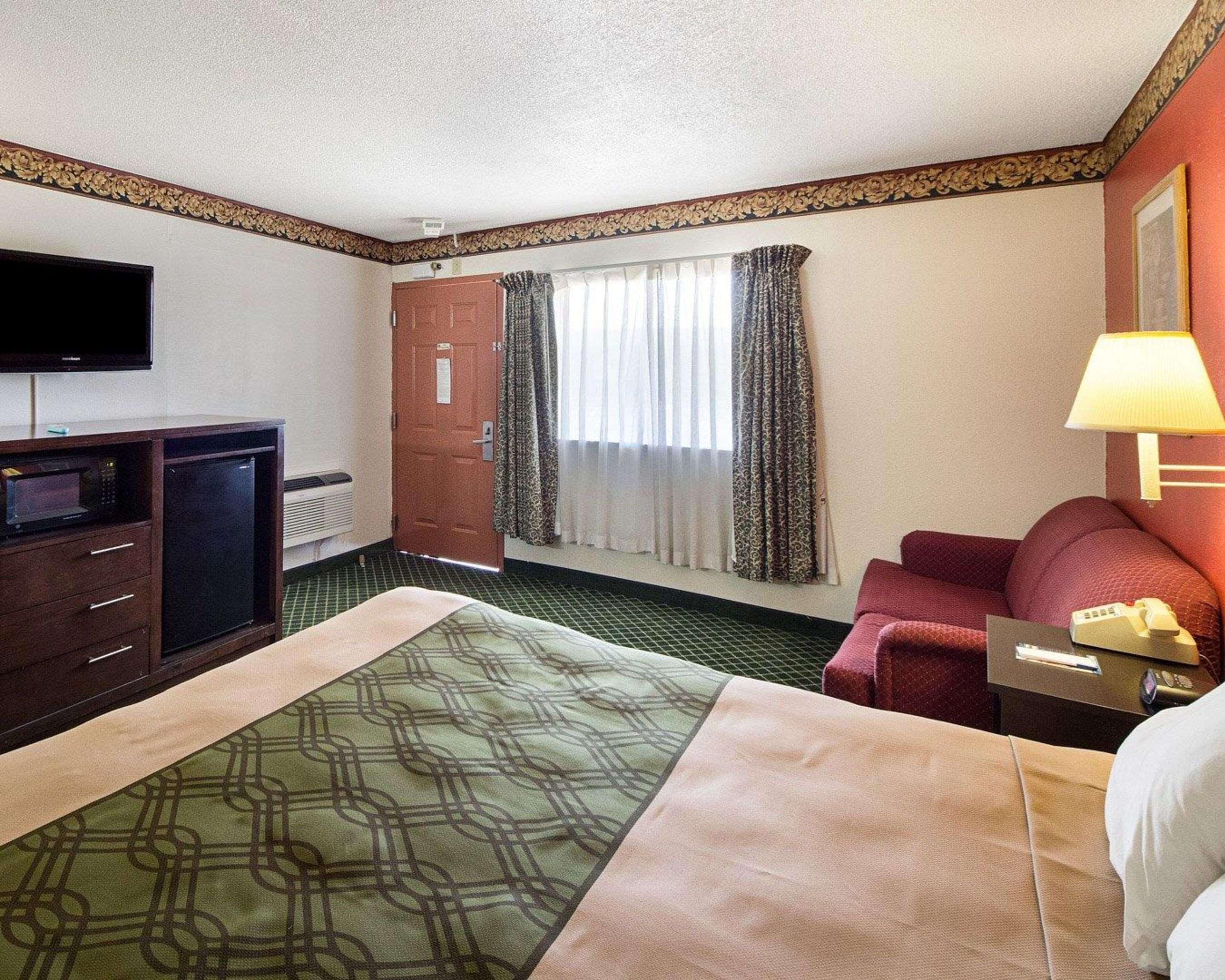 Rodeway Inn San Antonio Lackland Afb - Seaworld Exterior photo