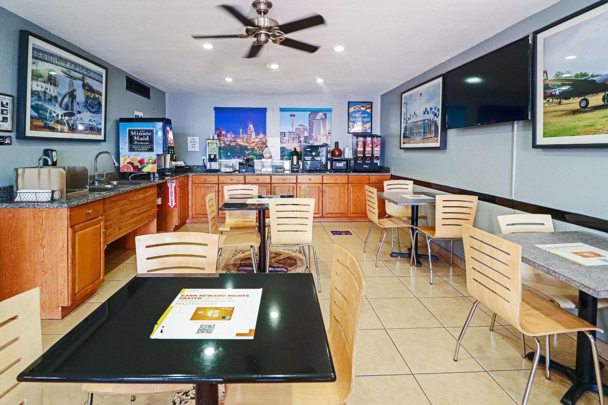 Rodeway Inn San Antonio Lackland Afb - Seaworld Exterior photo
